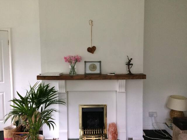 Rest & Retreat in beautiful village location.