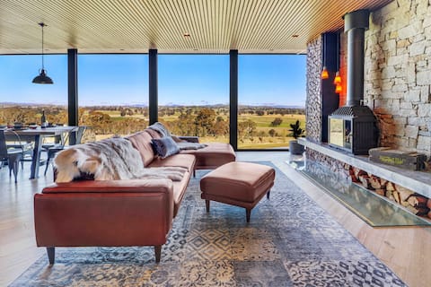 Successful Airbnb property: BullerRoo-Big Sky Views-Luxury High Country Chalet in Shire Of Mansfield