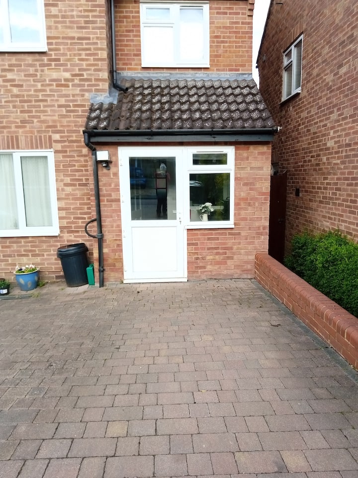 10 Best Airbnb Vacation Rentals In Saffron Walden, UK Updated 2024