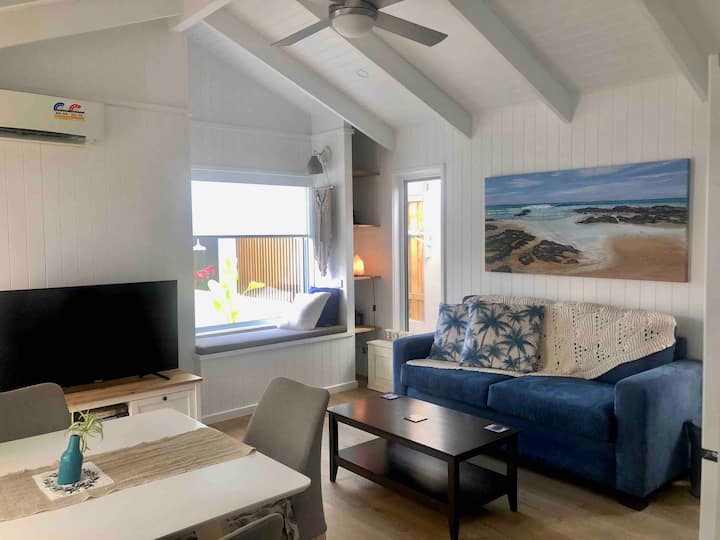 Beach Kharma Kiama - Luxury Garden 1 Bed Cottage - Kiama
