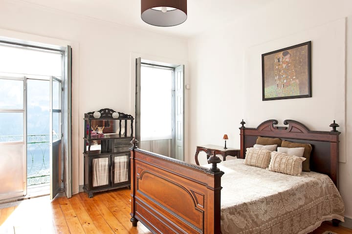 Eiffel Riverside Garden (Ribeira)