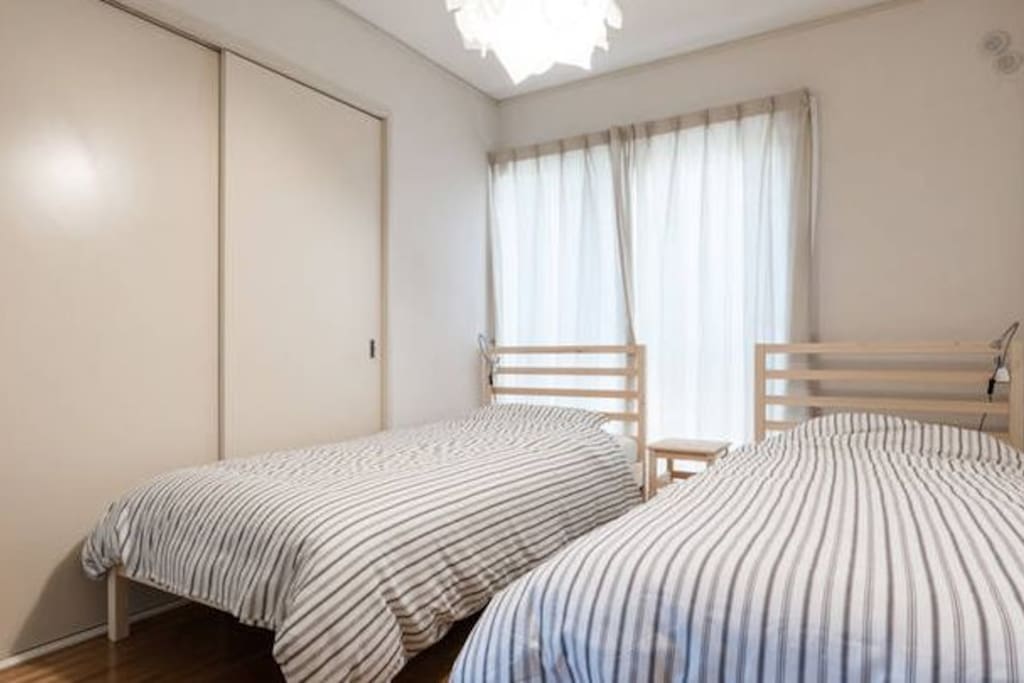 2 bed rooms