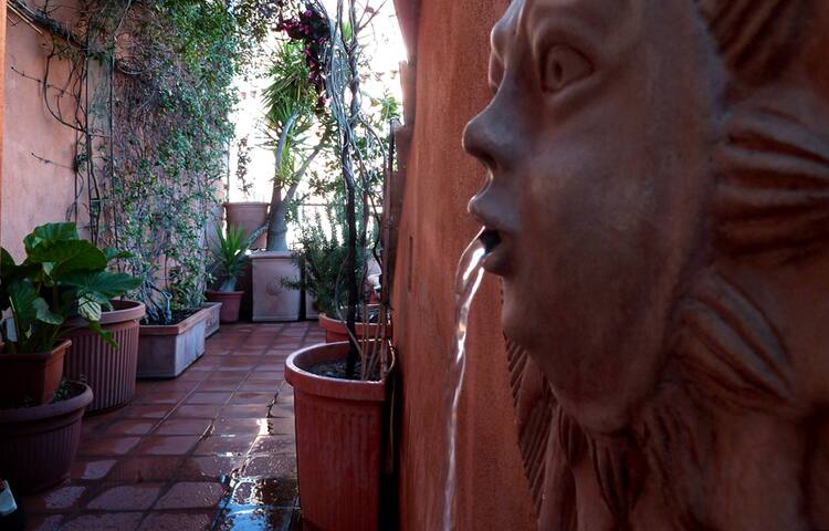 The Historic Nobleman’s Loft -5 Bedrooms! gallery image 5