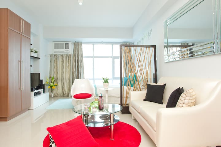 New condo @ the heart of Makati CBD