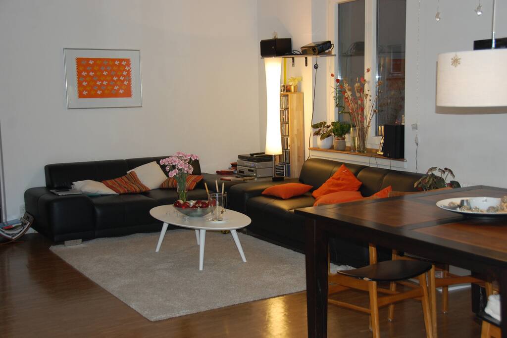 Sofa-Ecke mit Projektor