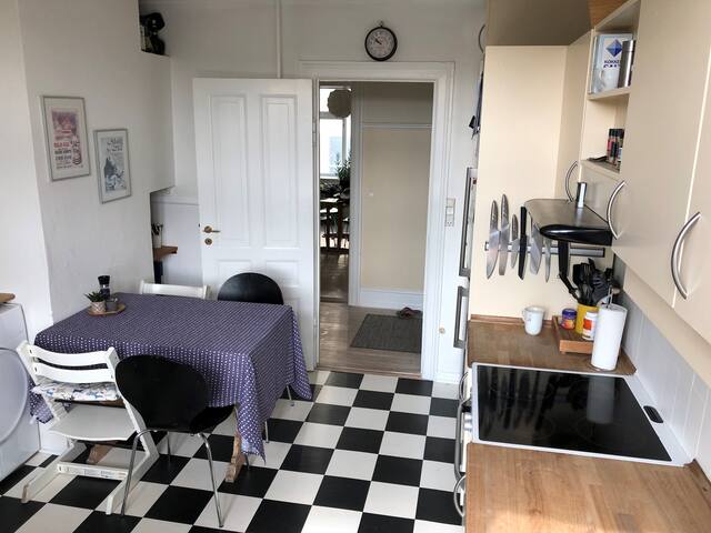 131 m2 – Ideal for a family – 3 min from the Metro gallery image 5