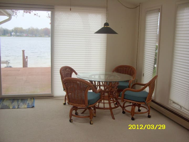 Island view cottage photo 4