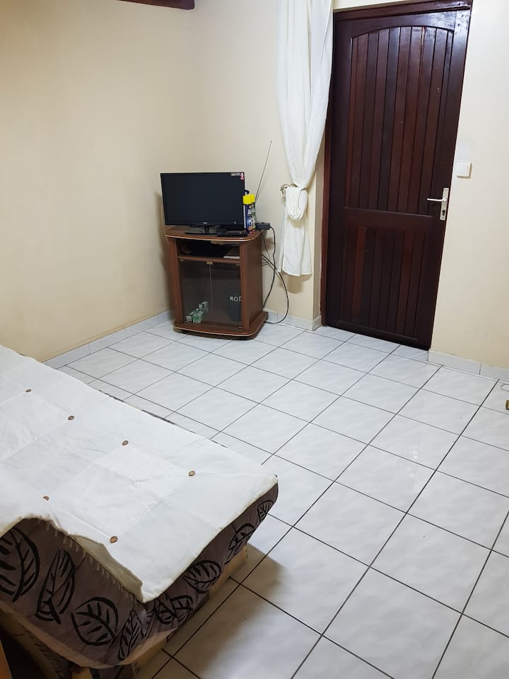 غرفة النوم 2