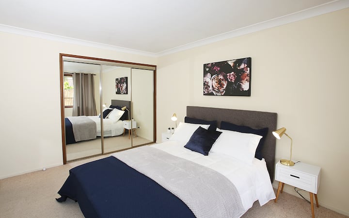 标准双人床主卧 