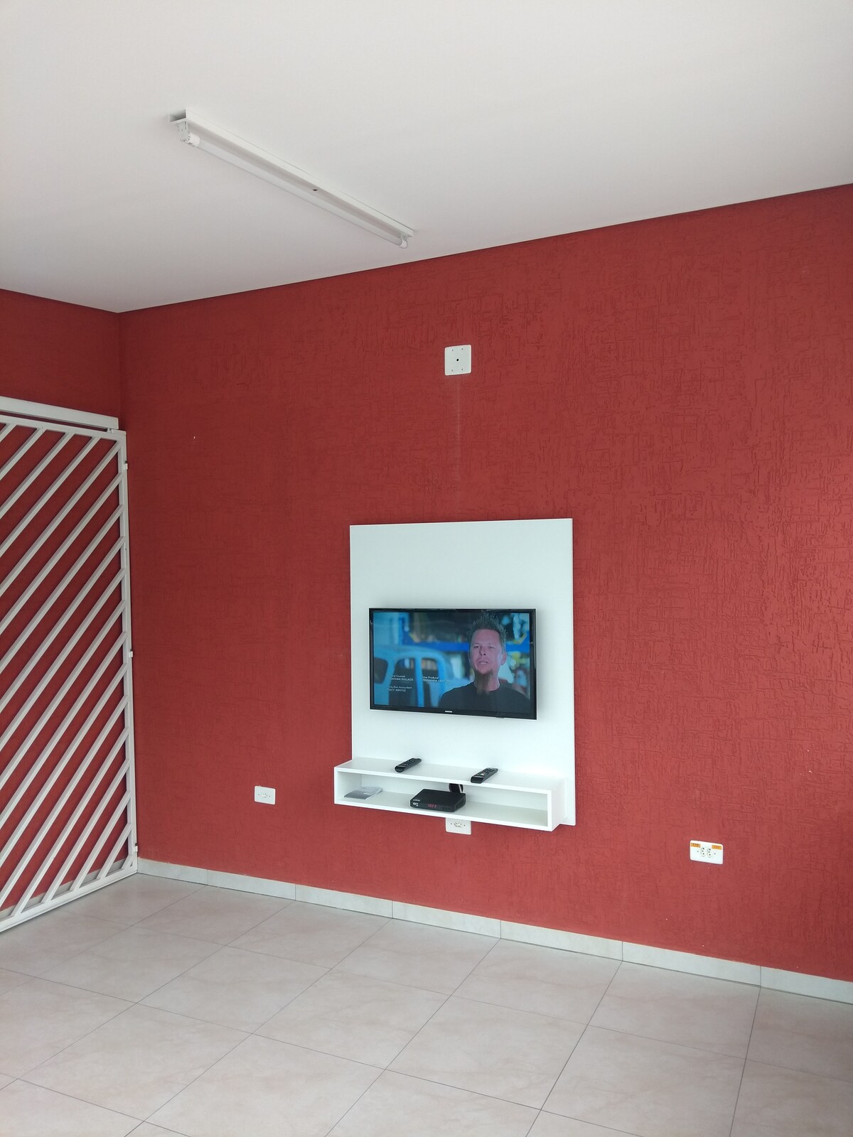 Popular Airbnb listing: House next to the Metro, Expo y Anhembi in Tucuruvi