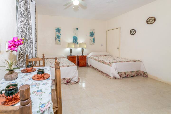 Quetzal Suite @ Mayan Villa Hotel
