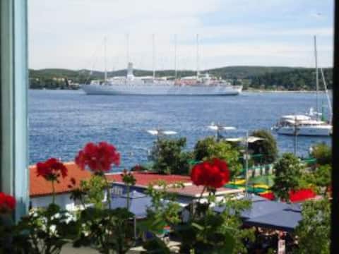 Top performing Airbnb: SeaView Old Town apartment Rovinj centre CasaBella in Grad Rovinj