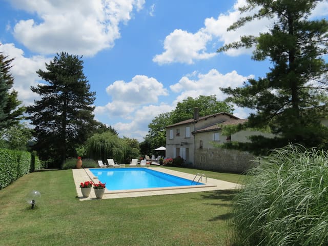 Charming house on the hillsides of Bordeaux