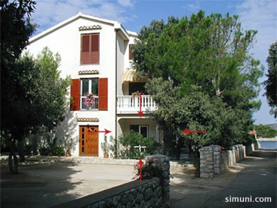 The exact position of the apartment