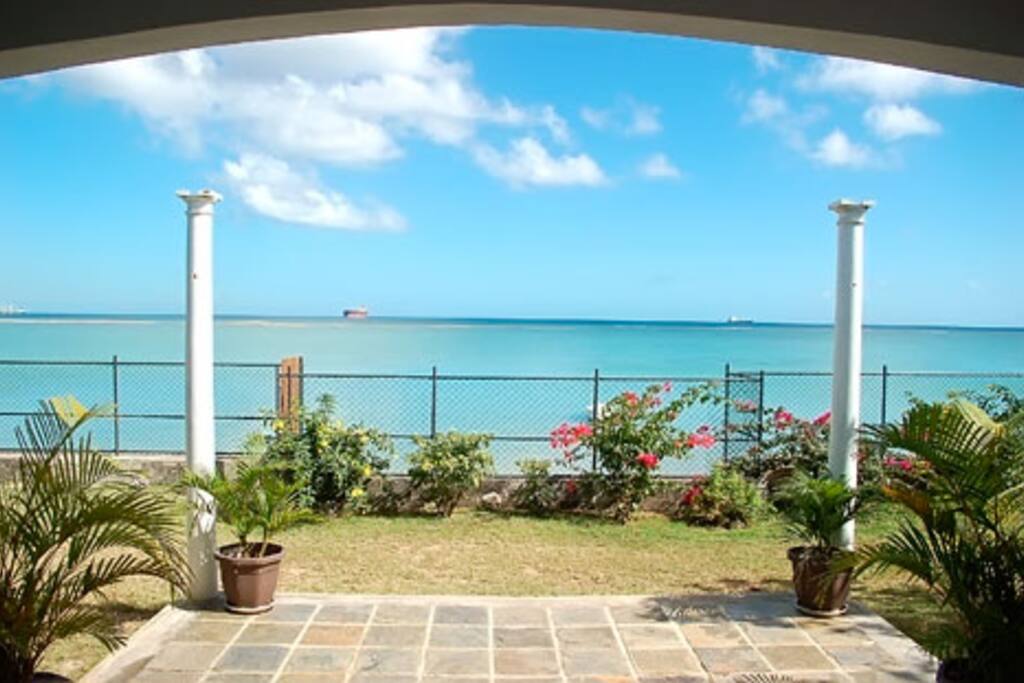 Lebungal'eau Villa pieds dans l'eau Bungalows à louer à Baie du