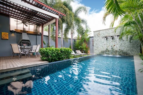 Modern 2 bdrm Pool villa at Soi saiyuan