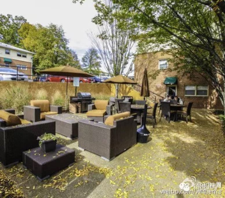A barbeque area outside of the building