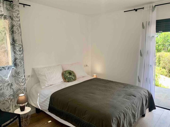 غرفة النوم 2