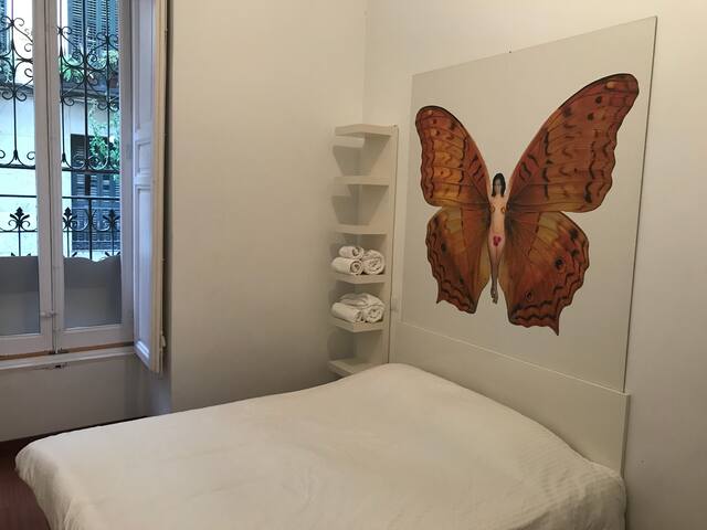 Centro Malasaña precioso piso 2 dormitoris 2W 85m2 gallery image 5