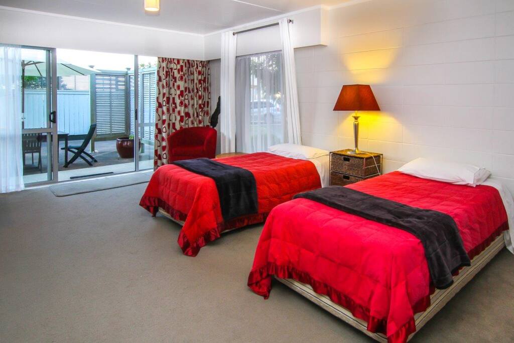 Dormitory 6 bed with ensuite