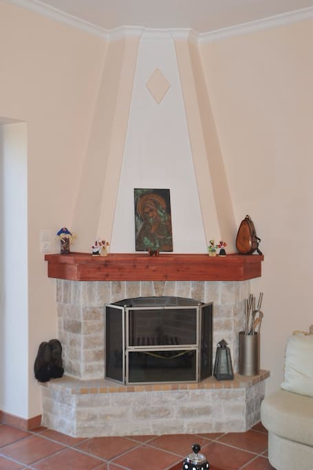 Fireplace (living room)