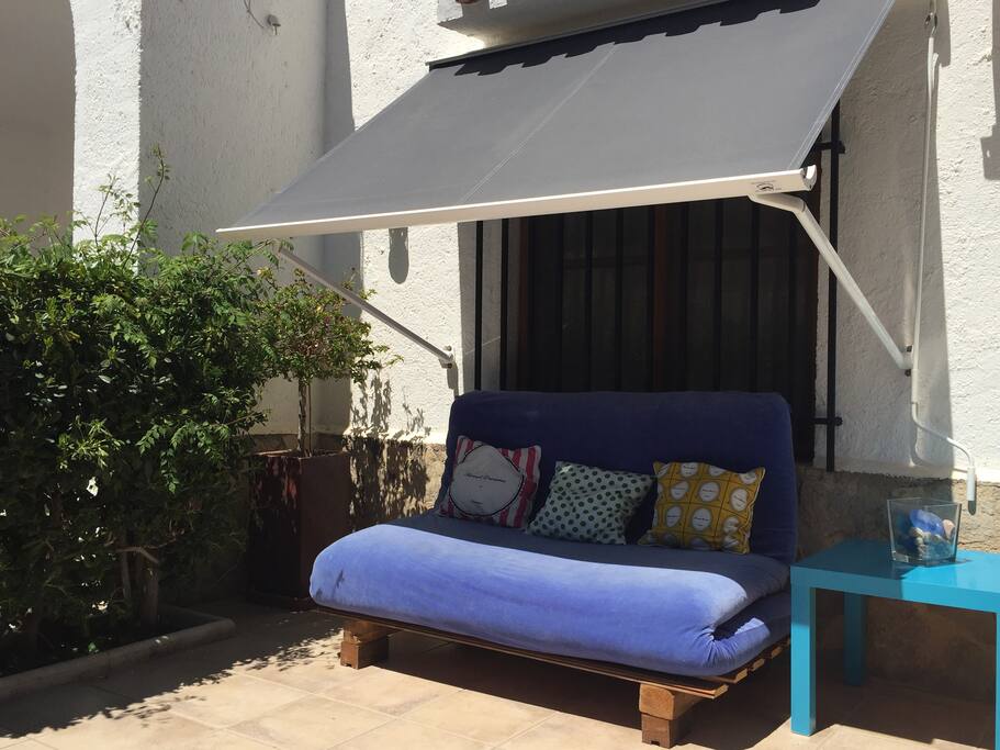 chill out, perfecto para leer o tomar un gin tonic cuando cae el sol
