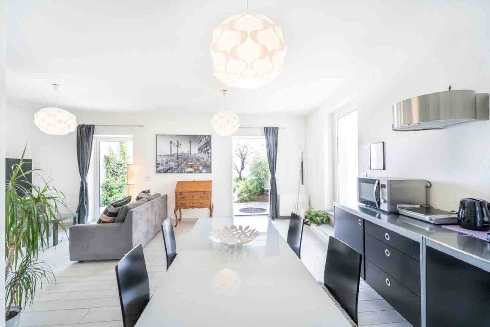 La Villa Holiday House — photo 2