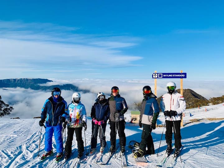 MAGNIFICENT SKIING MT BULLER - 450M from ski lift