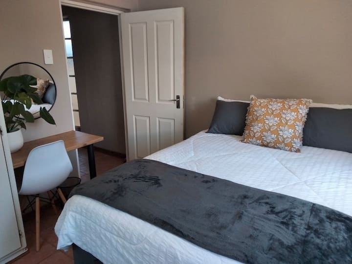 Pixley ka Seme District Municipality Vacation Rentals & Homes South