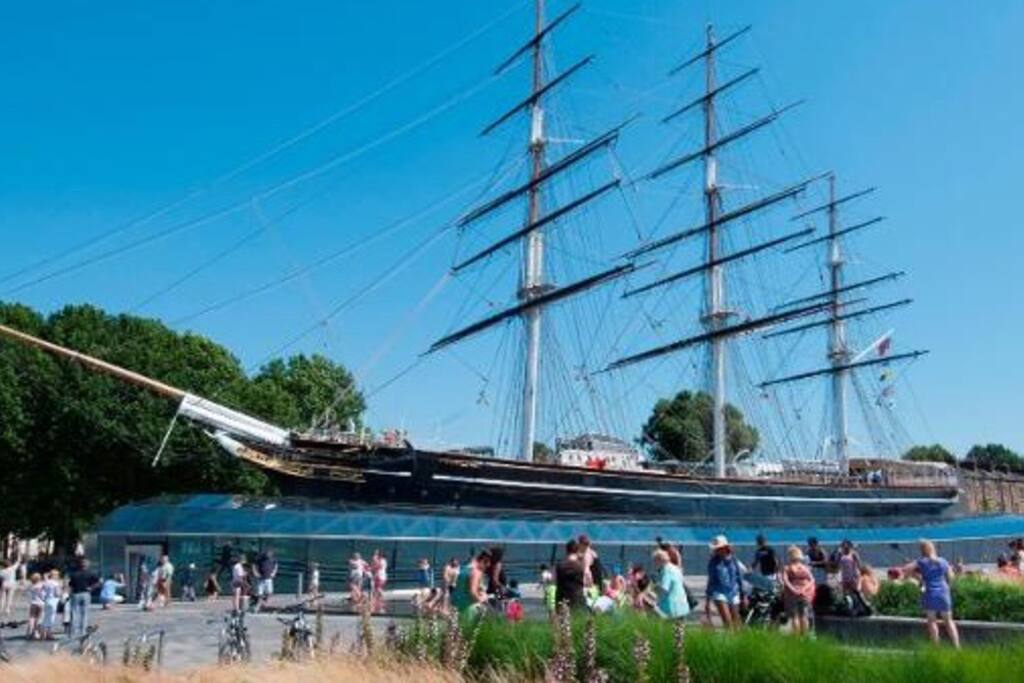 10-15 minutes walk along Thames river to reach Cutty Sark