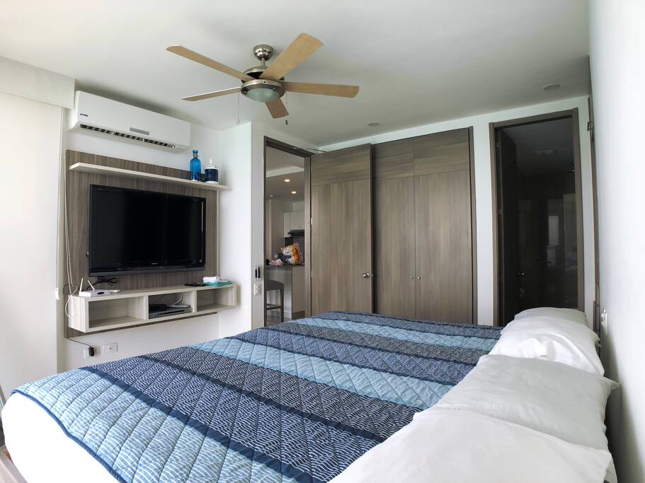 Main bedroom (Beds joined)