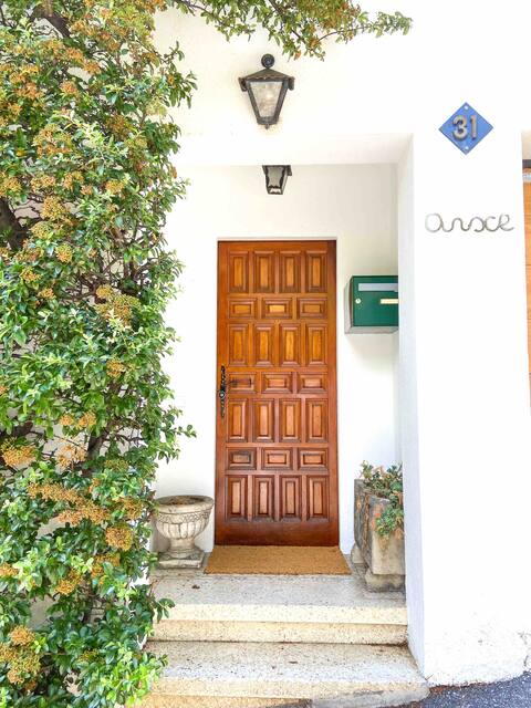 Casa Andorrana within walking distance of everything! 2 parking spaces