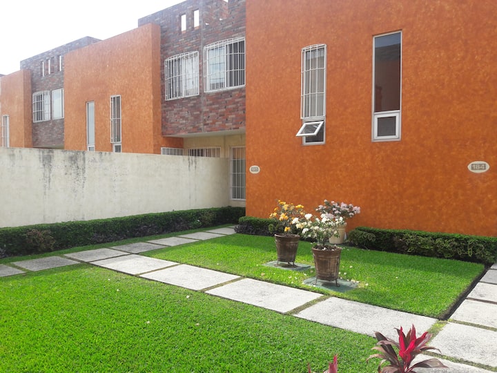 Twostory house, garden, wifi, pool Houses for Rent in Emiliano