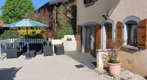 "L'ETRAZ" rest, calm, ideal for couples and teens