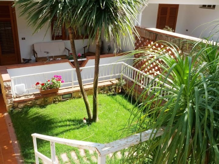 Quiet Apartment Close To The Beach - Palermo, Italy