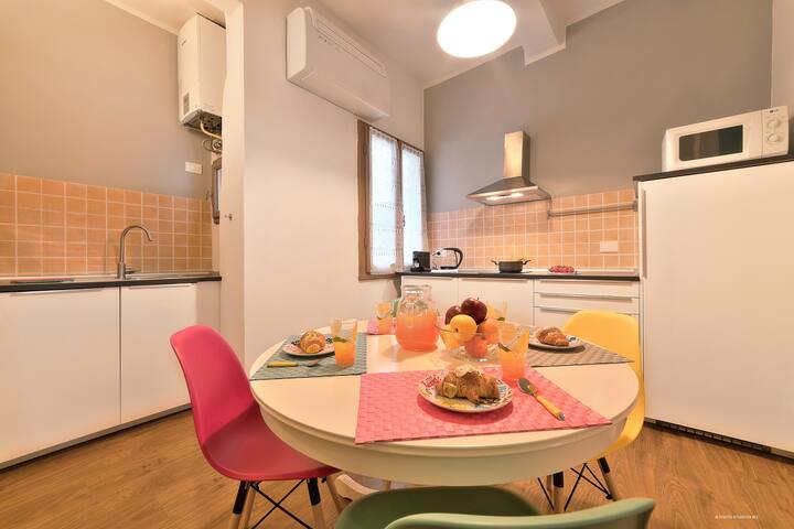 Borgo in Color – Sweet Dreams in Florence gallery image 5