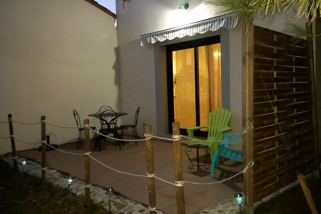 La terrasse privée, plein sud.