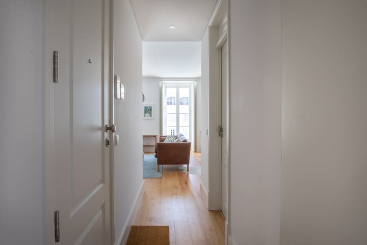 Private condo apartment with stunning view gallery image 4