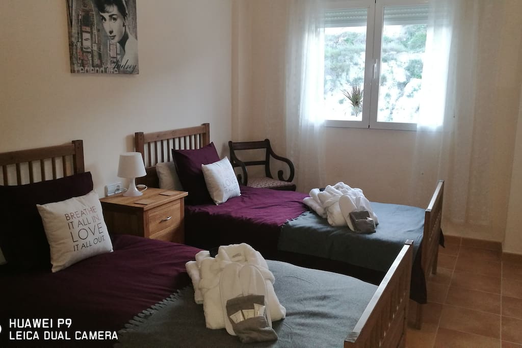Spacious twin rom 90 x 200 beds
