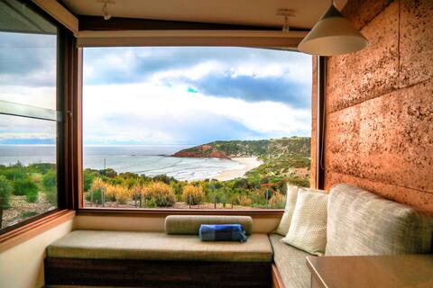 Stunning Sheoaks Villa with Ocean Views