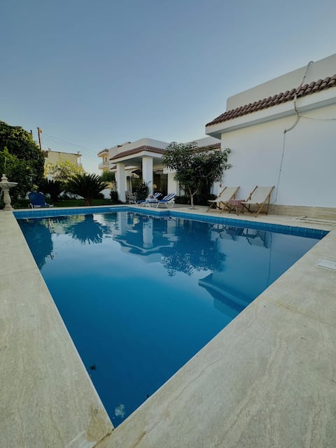 Luxor rose villa