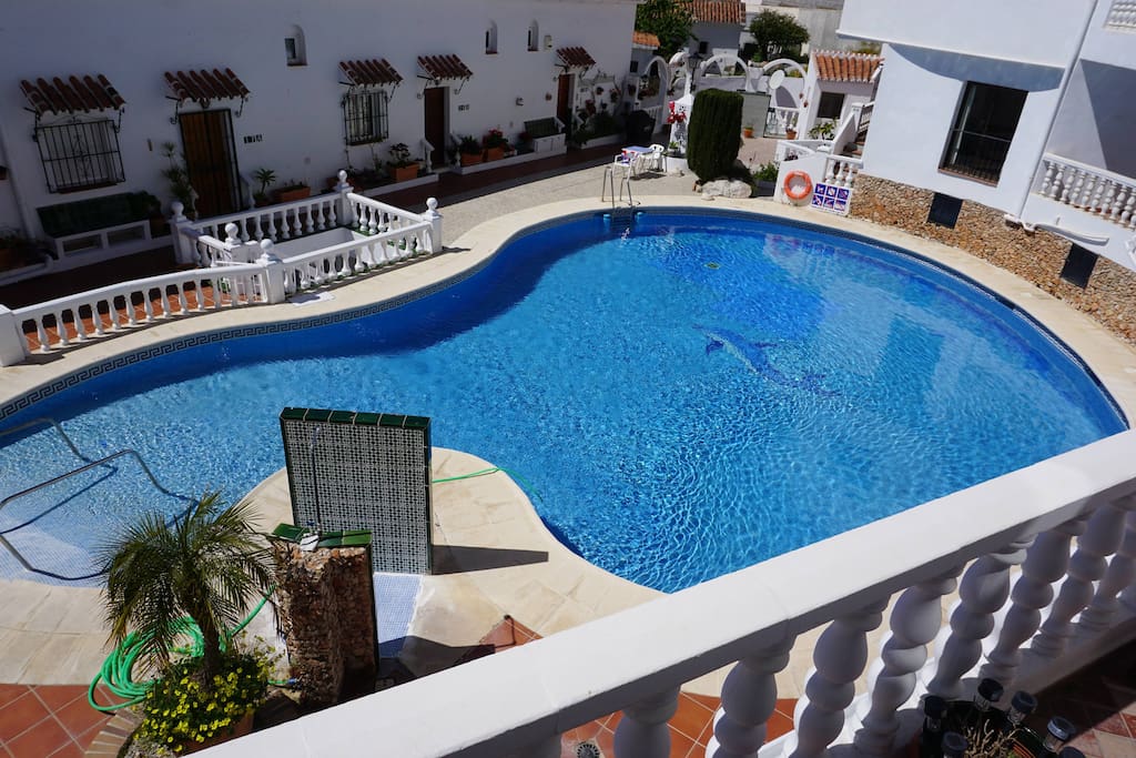 Piscina desde la terraza