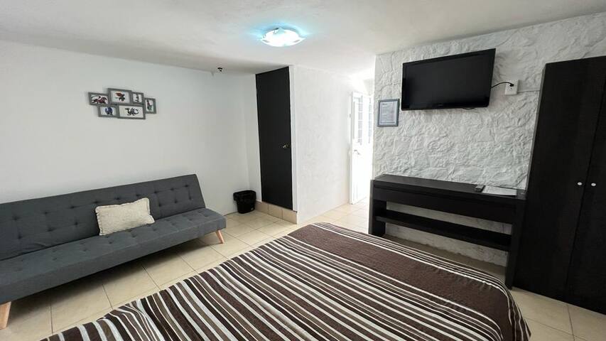 Hostel Alebrije Puebla managed Airbnb listing 2