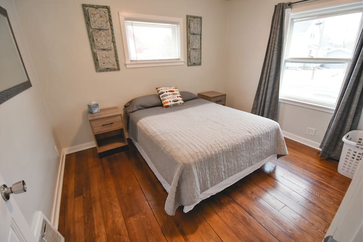 غرفة النوم الرئيسية