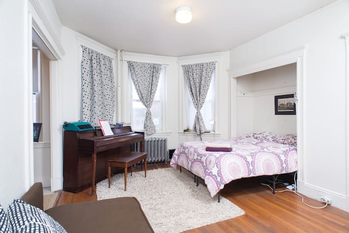 Fenway park in view! Boston Studio
