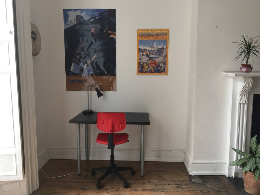 Comfortable working desk.