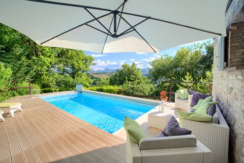 Villa la chiesetta private pool- Borgo Canapegna