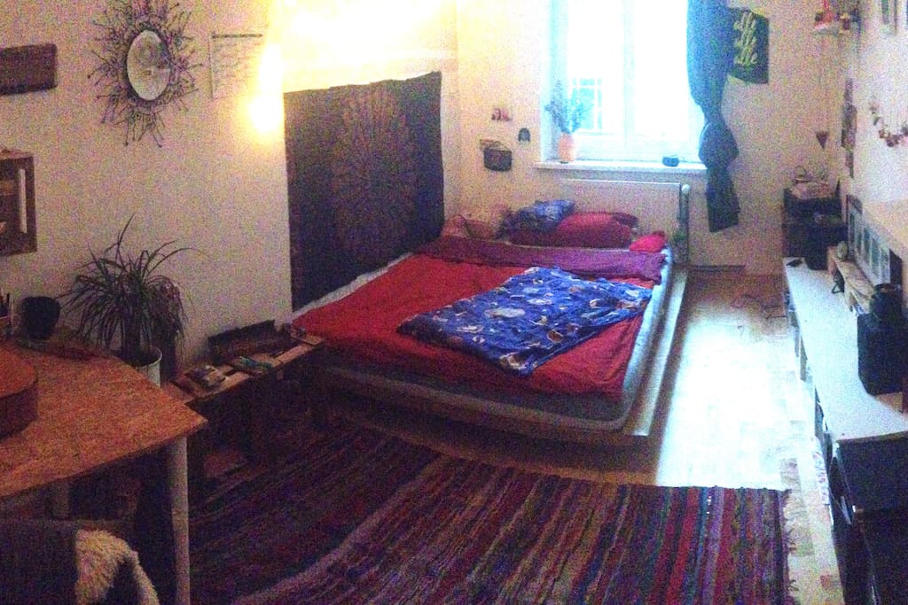 Privatzimmer (sorry für die Qualität)