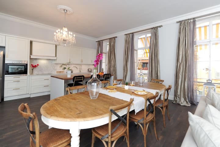 5 Stars Holiday House Limited managed Airbnb listing 1