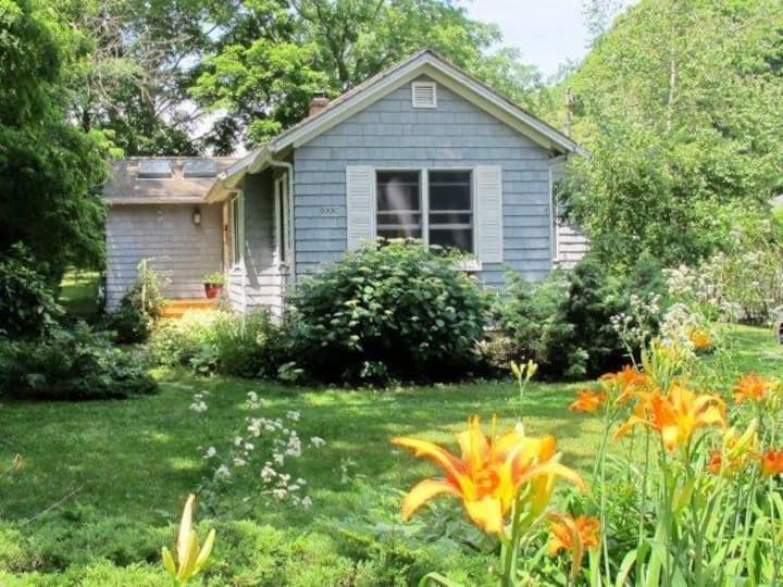 Charming Home near Beach 14 night min. Houses for Rent in New